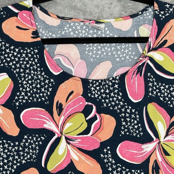 Avenue 26 28 3X Shirt Top Navy Blue Floral Flower Scoop Neck Sleeveless Stretch - Picture 3 of 7